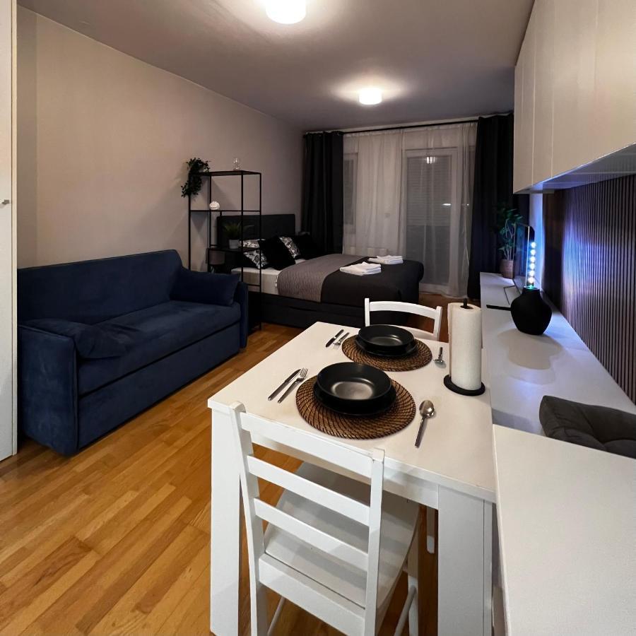 Maestral Living Studio Apartment Zagreb Exteriör bild