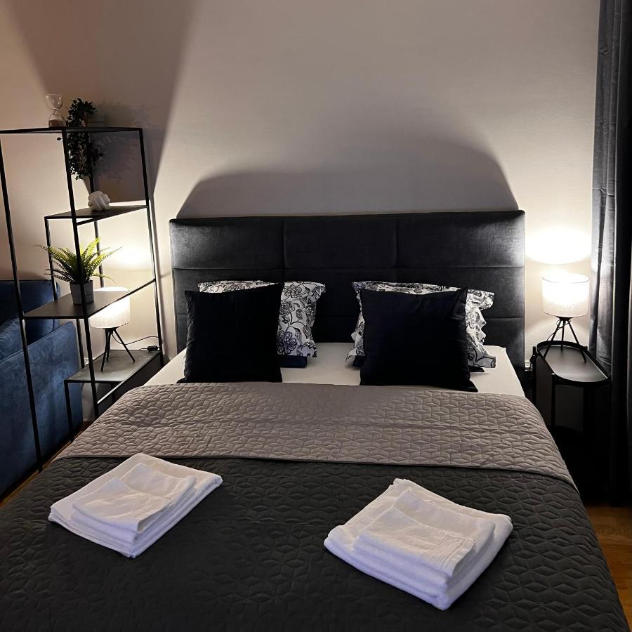 Maestral Living Studio Apartment Zagreb Exteriör bild