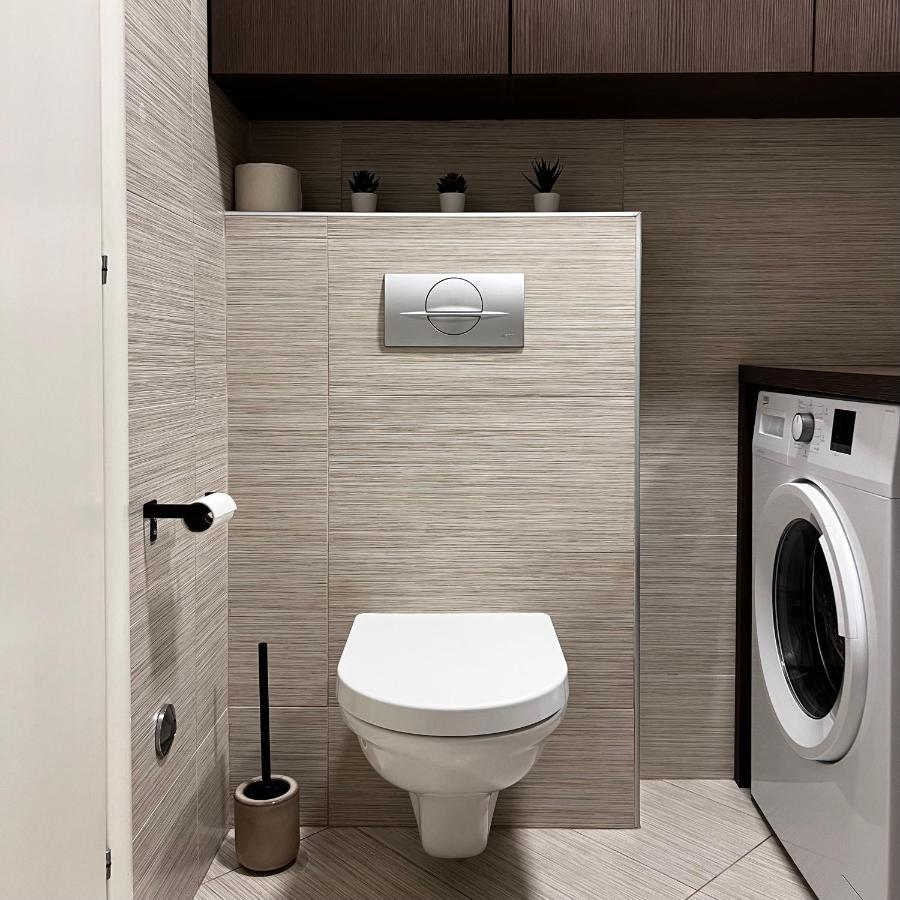Maestral Living Studio Apartment Zagreb Exteriör bild